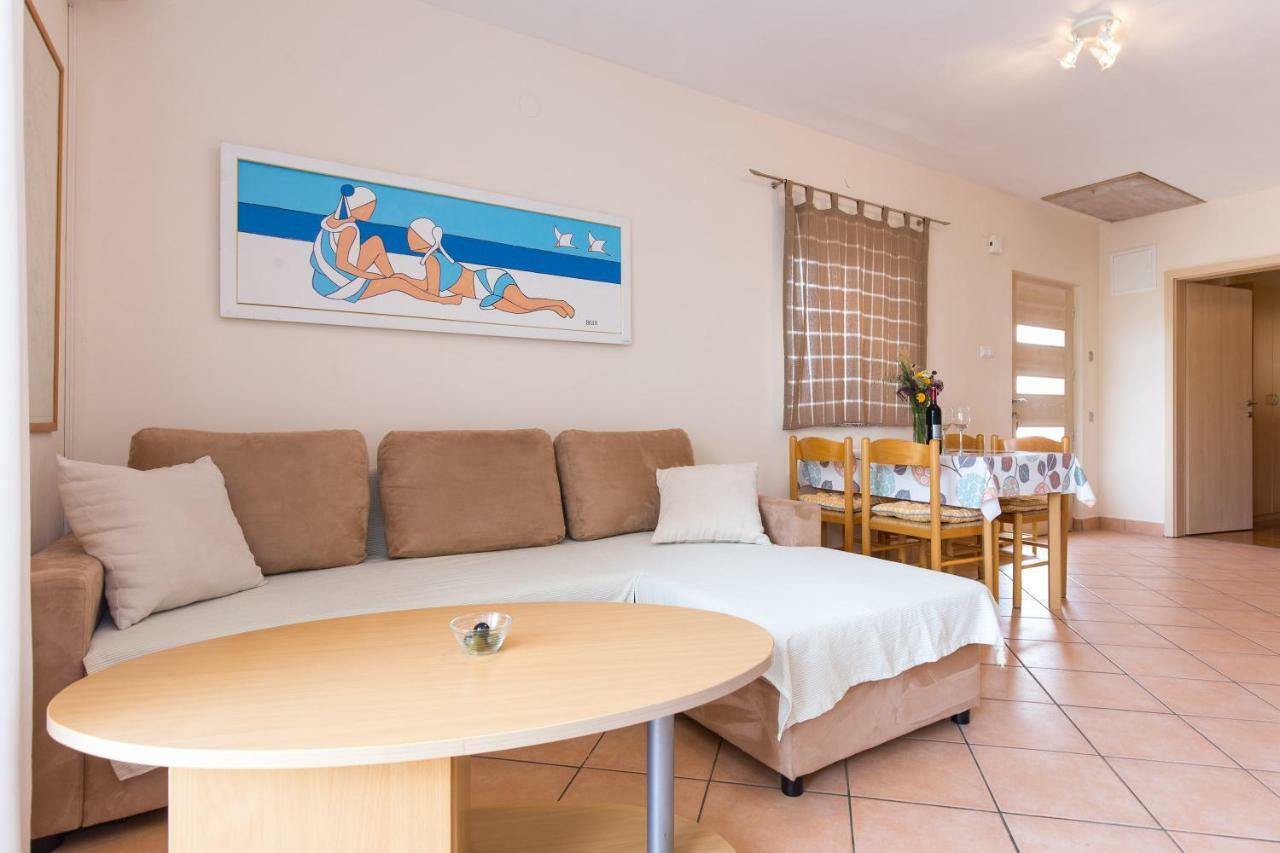 Apartments Marta 克尔克 外观 照片