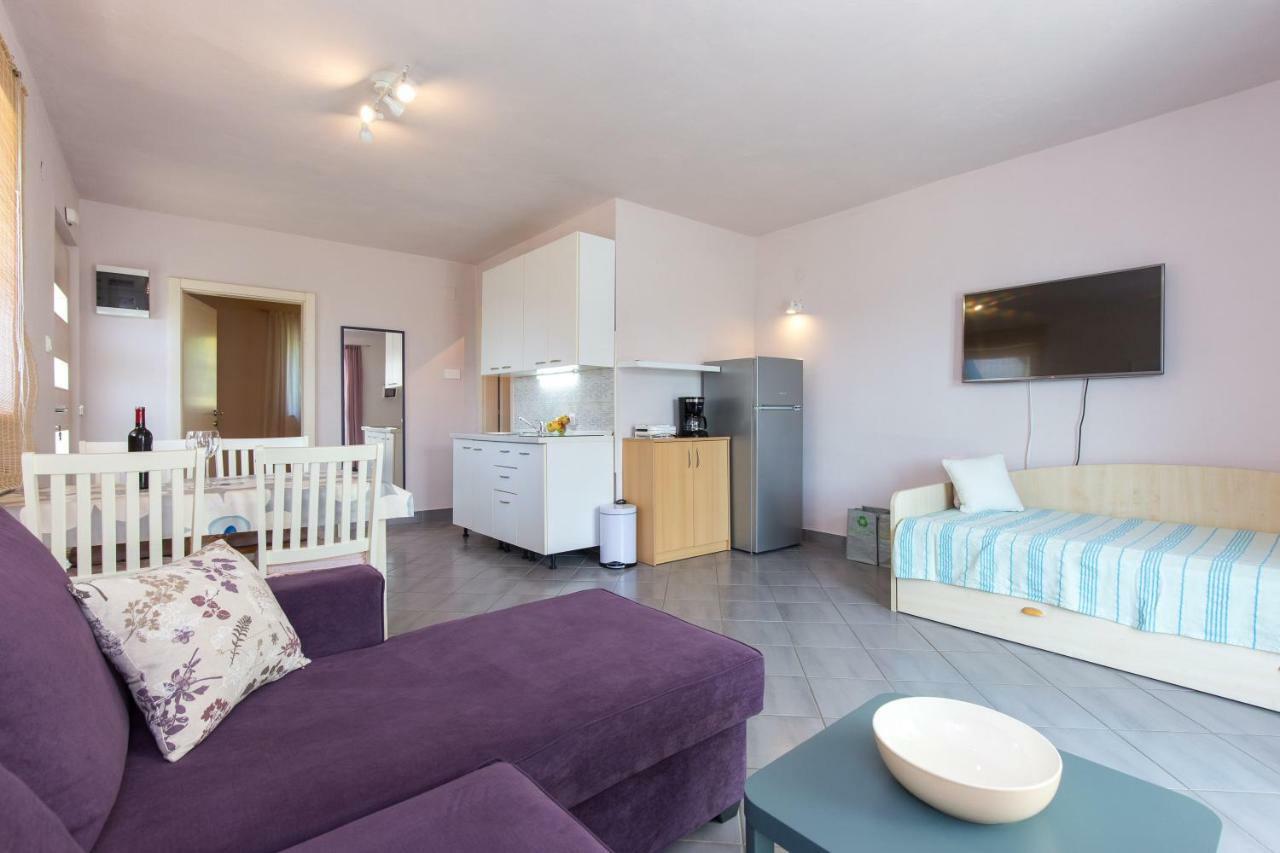 Apartments Marta 克尔克 外观 照片