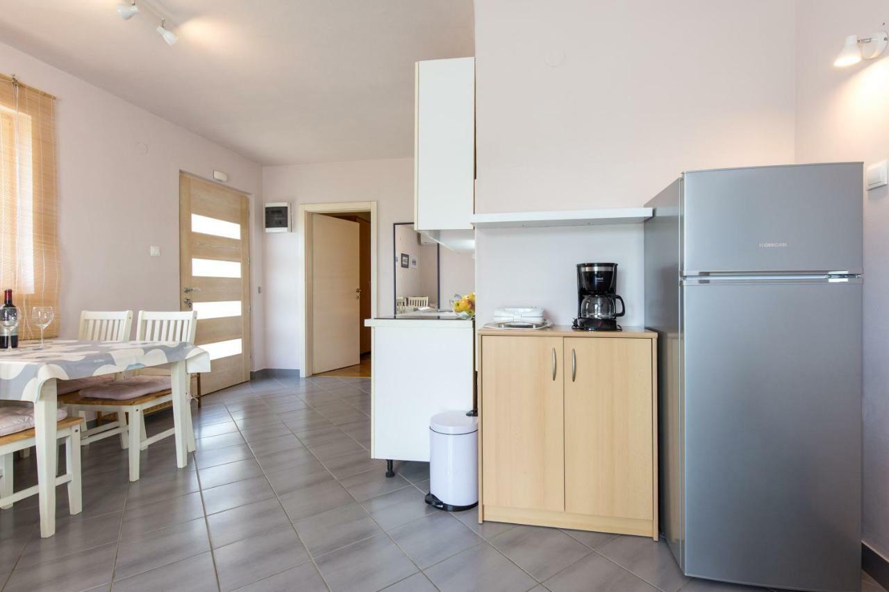 Apartments Marta 克尔克 外观 照片